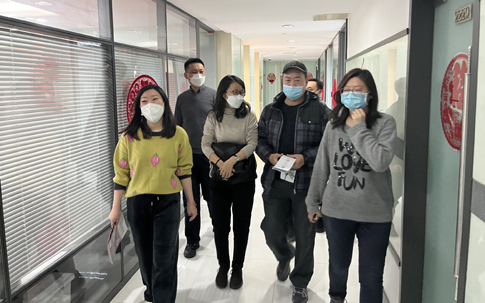 中视传媒安全工作办公室检查北京各址办公区安全情况1.jpg