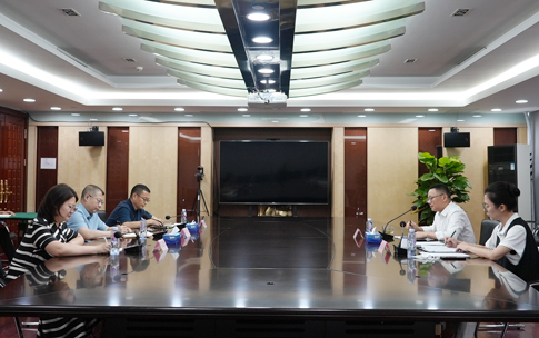 5北京分公司领导班子召开主题教育专题民主生活会.JPG