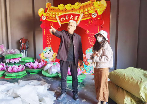 5南海景区检查春节主题花灯安全施工情况.jpg