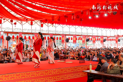 4南海景区演出现场座无虚席.jpg